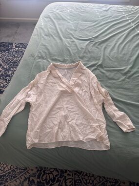 Anthropologie Cream Lightweight V-Neck Long Sleeve Blouse